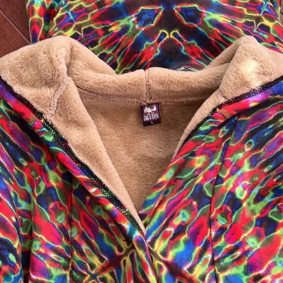 Colorful Feed a Hippie Coat - Picture 6 of 7
